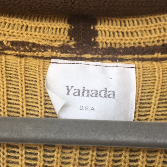 Geometric Printed Sweater - Picture 3 of 4